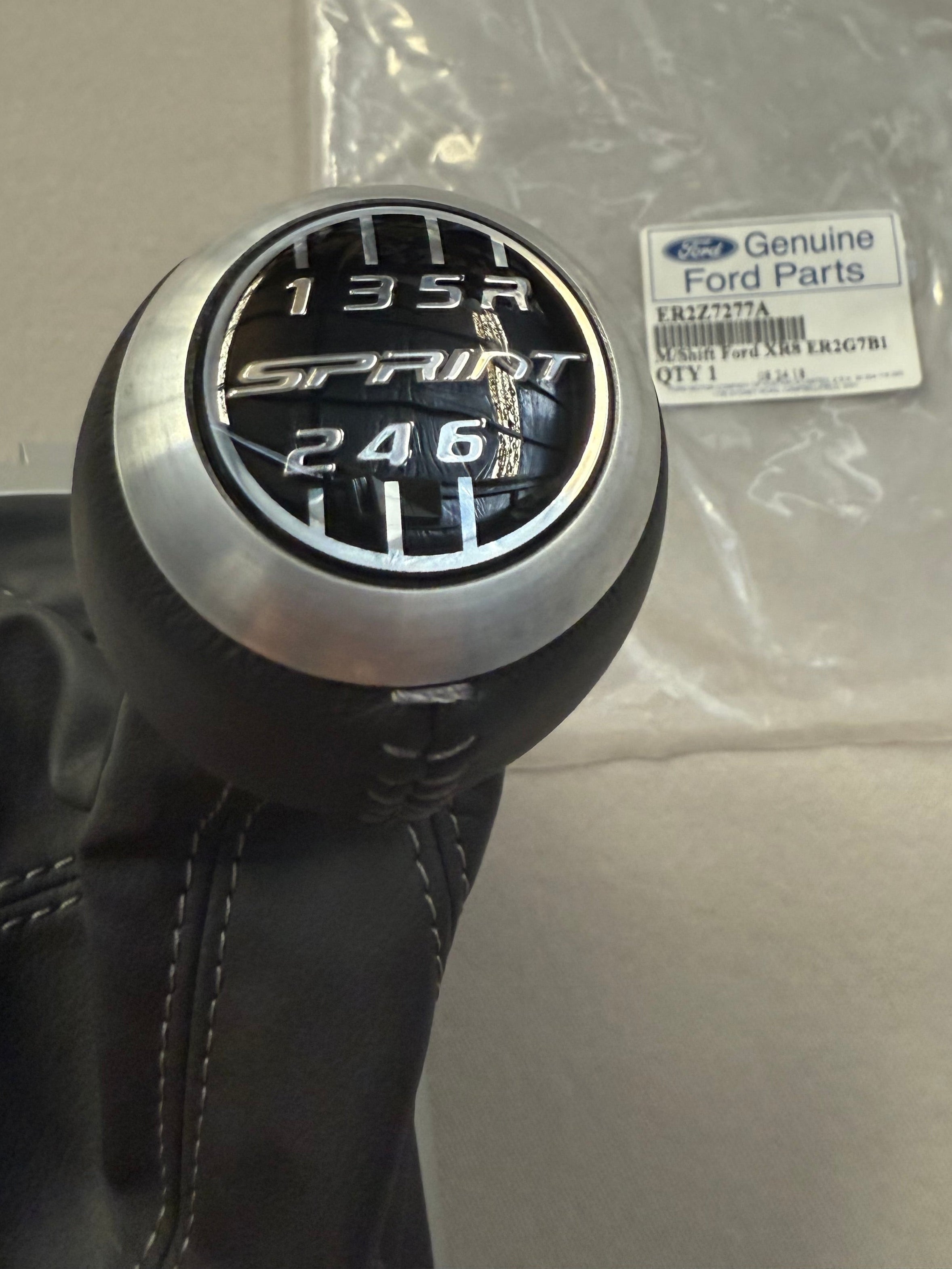 FORD FG XR8 SPRINT MANUAL LEATHER SHIFTER HANDLE 6 SPEED